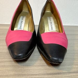 Vintage Evan Picone pink and black heel.